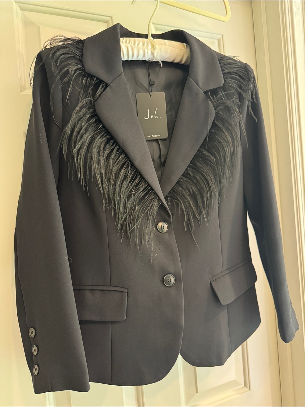 Joh Apparel Black Blazer withOstrich Feather-Trim Lapel